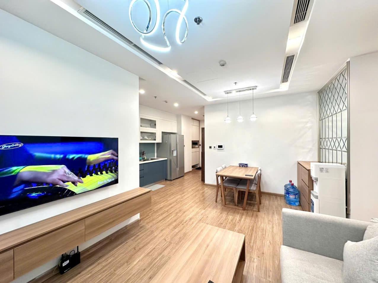 Luxury Apartment In Vinhomes Metropolis Hanoi Eksteriør bilde