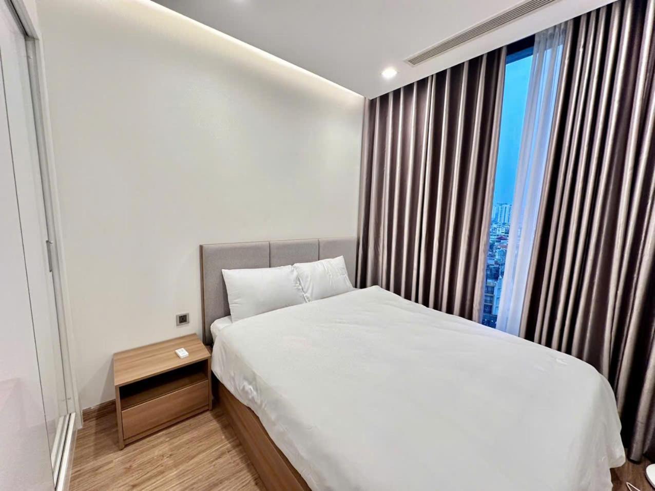 Luxury Apartment In Vinhomes Metropolis Hanoi Eksteriør bilde